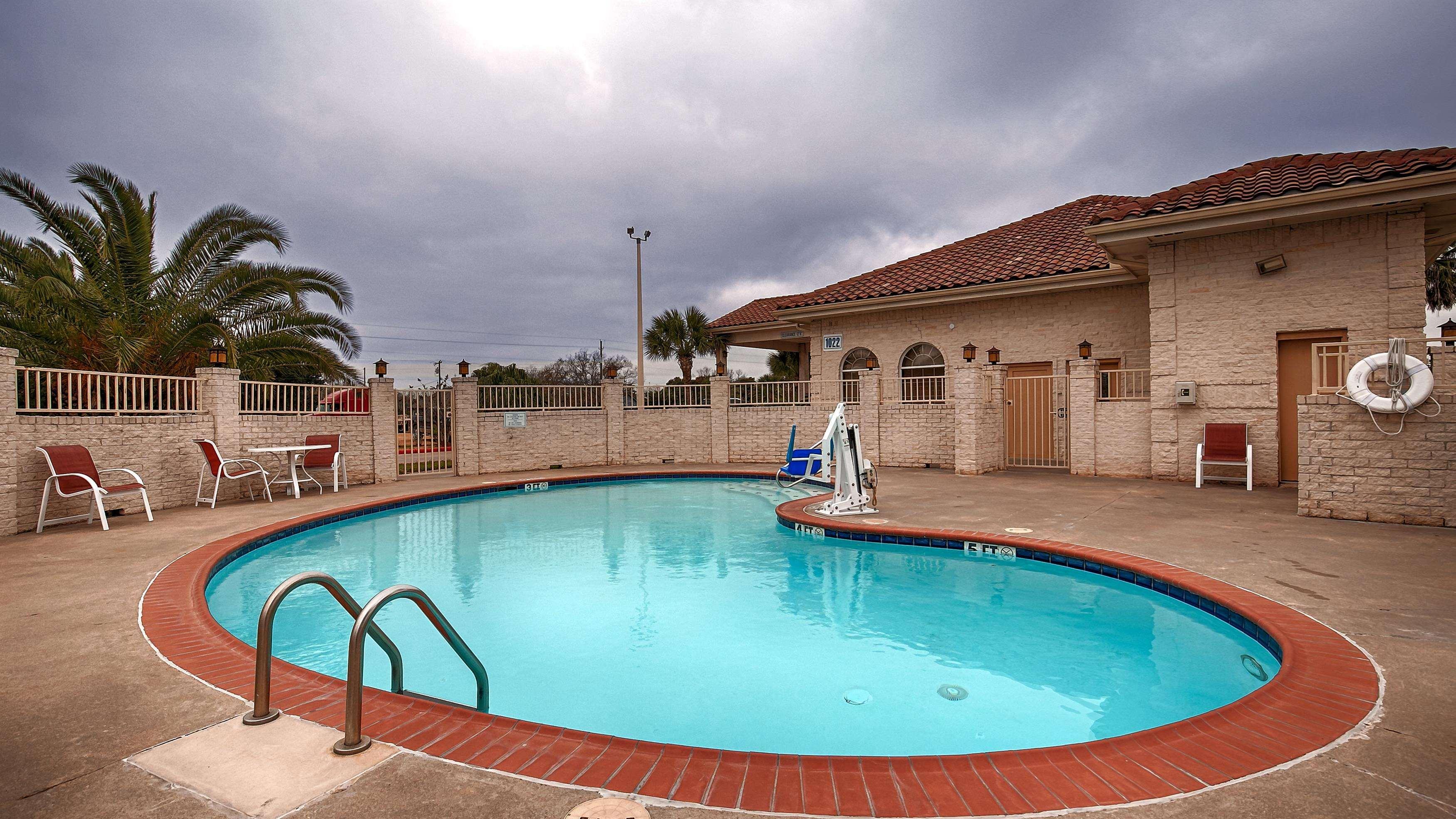 Best Western Executive Inn El Campo Exterior photo
